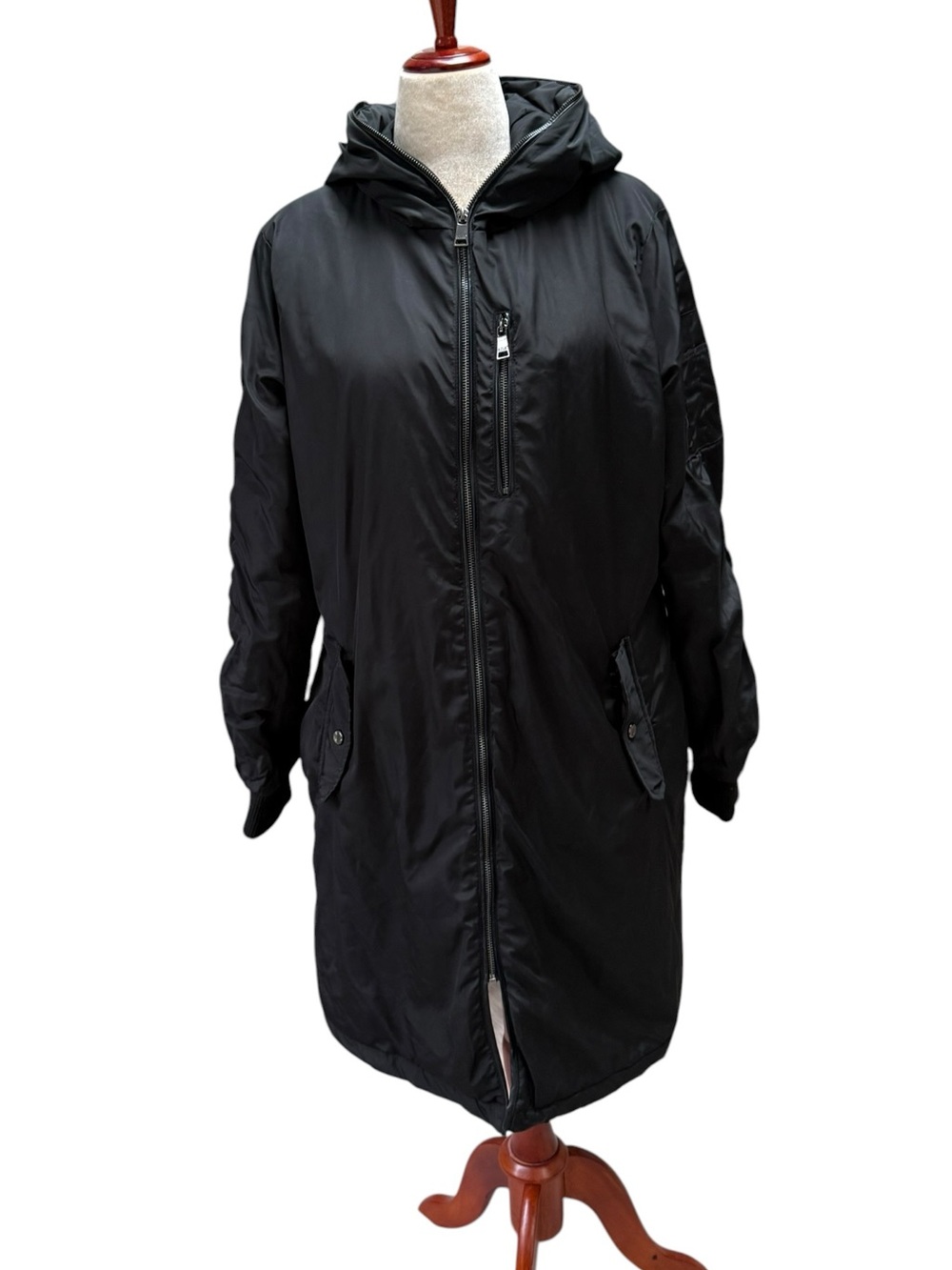 Women’s Long Black Hooded Long Puffer Coat Size XL Full Zip Gorpcore Winter